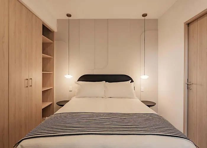 Upscale 2br 2ba, Ac, Balcony, Gym, Pool & Skydeck * Mexiko-Stadt
