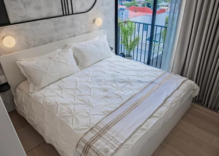Apartment Upscale 2br 2ba, Ac, Balcony, Gym, Pool & Skydeck Mexiko-Stadt