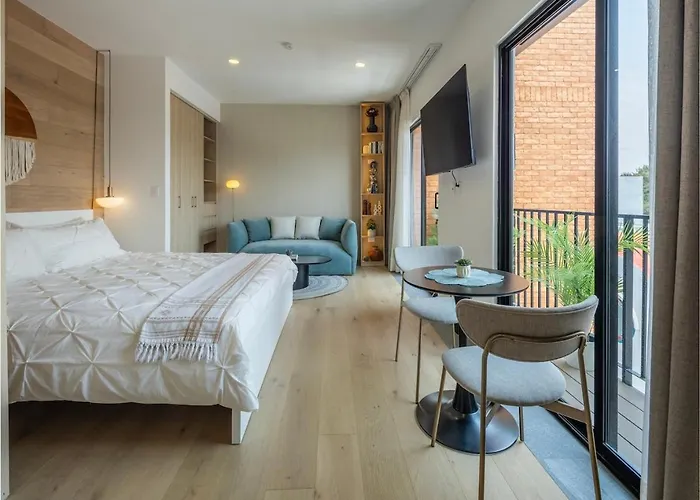 Upscale 2br 2ba, Ac, Balcony, Gym, Pool & Skydeck Mexiko-Stadt